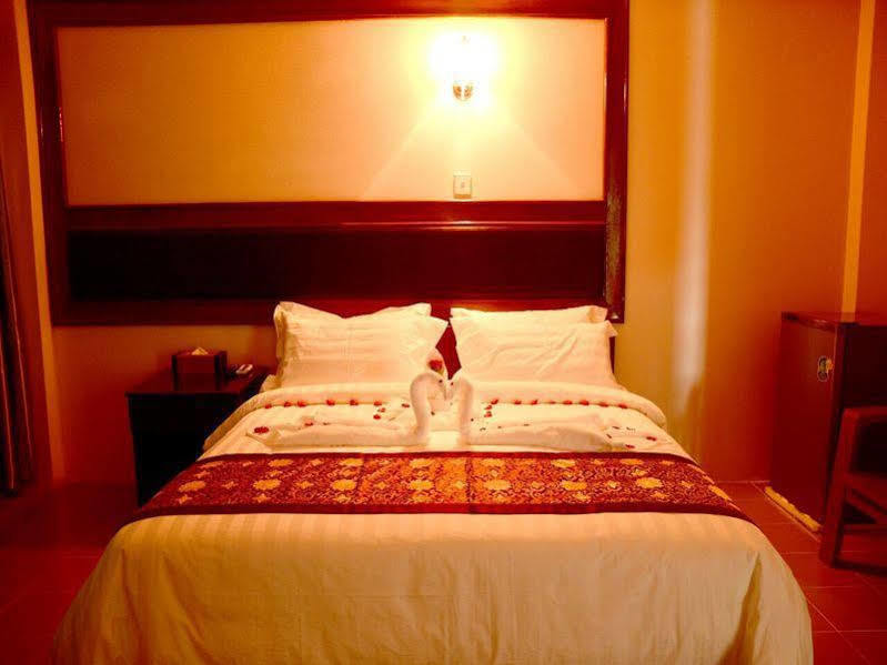 יאנגון Real Link Hotel מראה חיצוני תמונה
